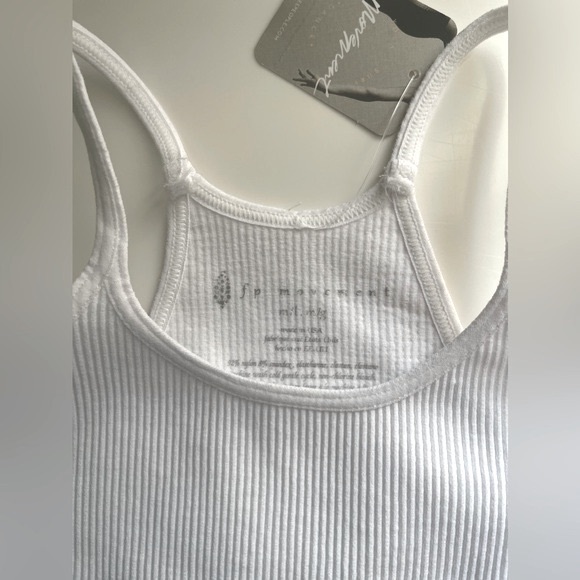 BNWT FREE PEOPLE CROP RUN TANK - Picture 3 of 5